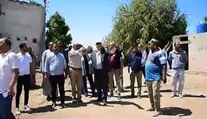 محافظ الأقصر يتابع العمل فى مشروعات حياة كريمة بقرى ونجوع مدينة إسنا