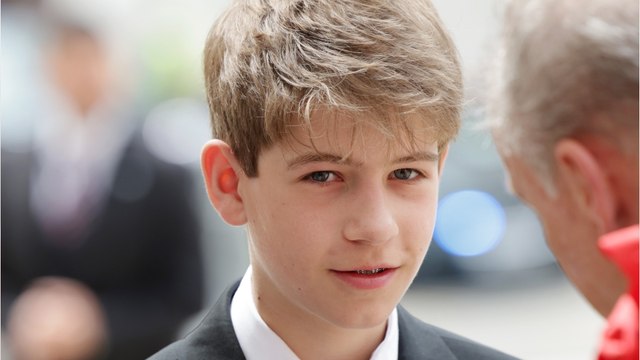 VOICI : Mort d'Elizabeth II : qui est James, vicomte Severn, son dernier petit-fils vu veillant le cercueil de la reine ?