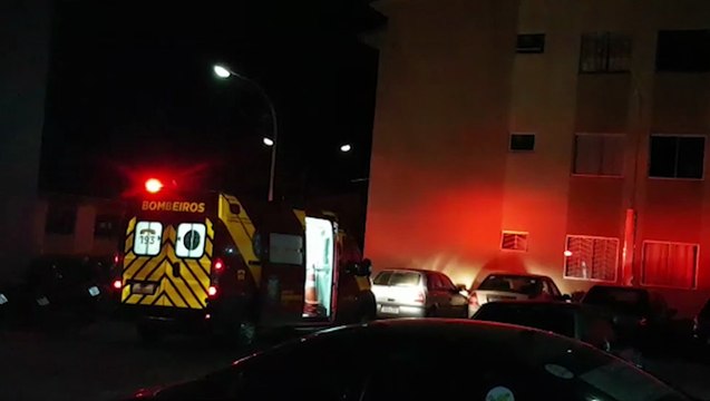 Mulher de 34 anos é agredida pelo companheiro e precisa de atendimentos dos socorristas do Siate, no Bairro Floresta
