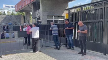 Beylikdüzü'nde öldürülen 2 kız kardeşin cenazeleri Adli Tıp Kurumundan teslim alındı