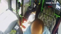 Yolculuk esnasında bir anda yere yığıldı: Halk otobüsü şoföründen hayat kurtaran hamle kamerada