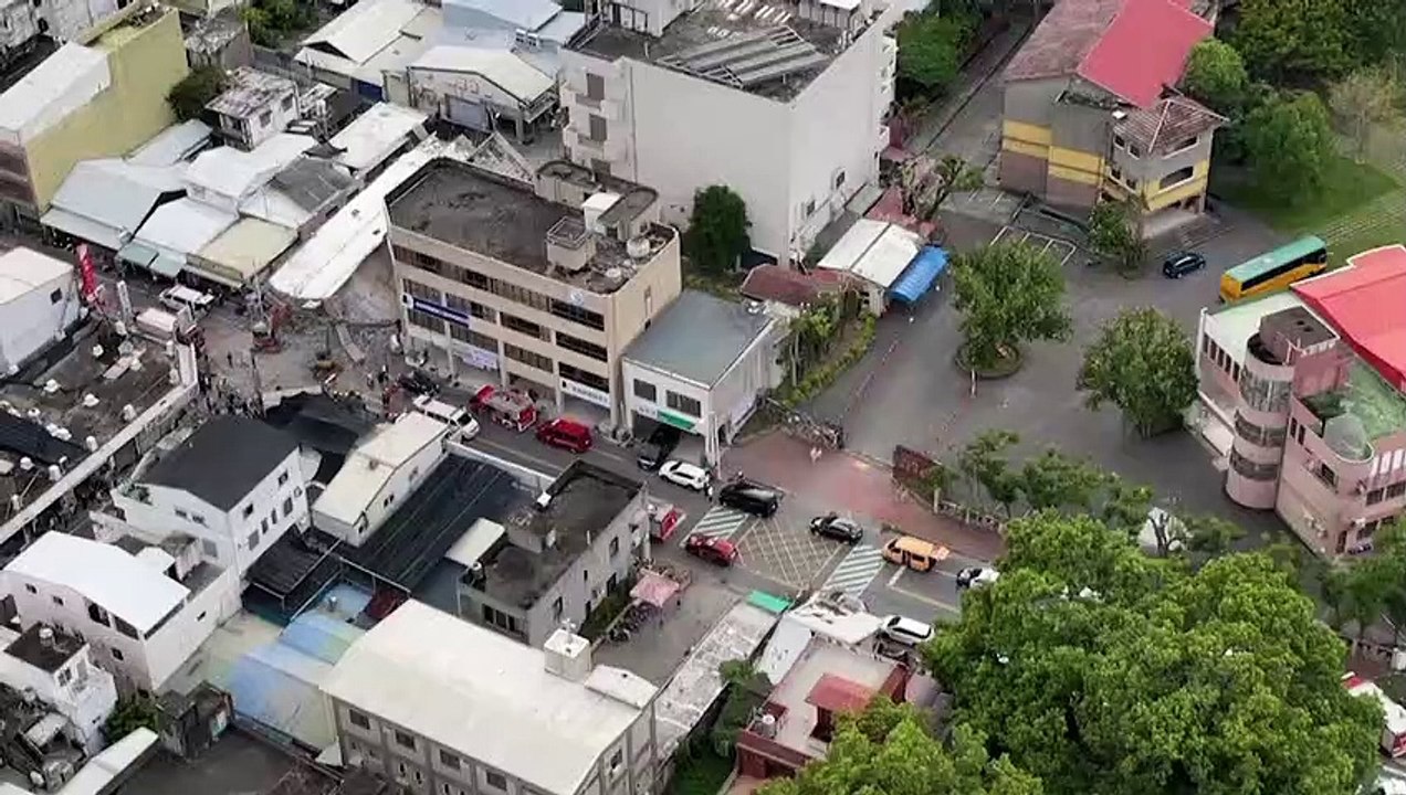 Schweres Erdbeben vor Taiwan