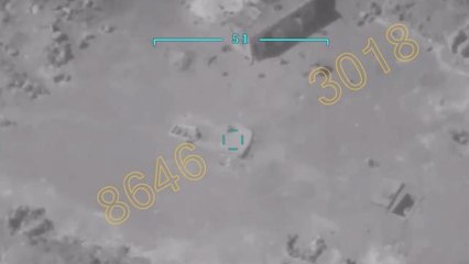 Son dakika haberi: Şanlıurfa Valisi Ayhan'dan terör saldırısında yaralanan askere ziyaret