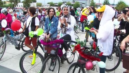 "Süslü Kadınlar Bisiklet Turu"
