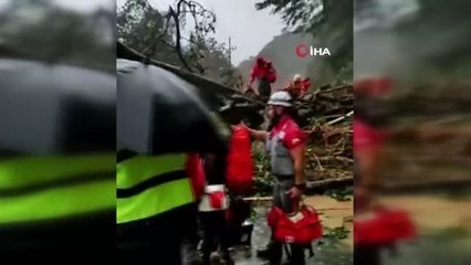 Kosta Rika'da otobüs kazası: 9 ölü, 30 kayıp