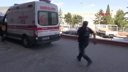 Son dakika haber: TOKAT'TA AKRABA İKİ AİLE ARASINDA SİLAHLI KAVGA 2'Sİ AĞIR 4 YARALI