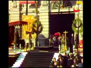 Télécharger la video: Funerales de Reina Isabel II recuerdan en España a los protocolos del entierro del General Francisco Franco