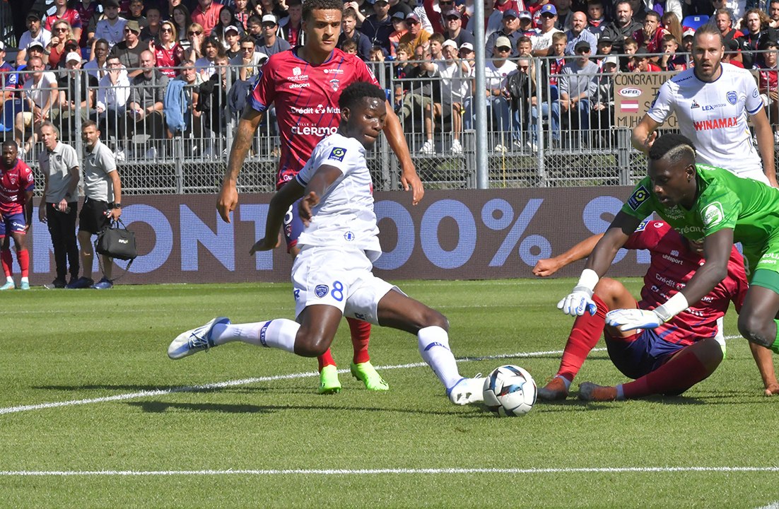 Clermont 1-3 ESTAC | Résumé du match