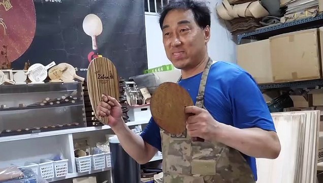 process of making a Korean luxury table tennis racket. table tennis racket artisan