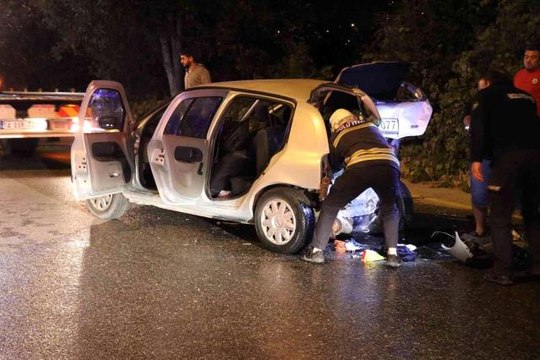 Son dakika haber... Uygulamadan kaçan alkollü sürücü kazaya neden oldu: 4 yaralı