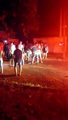 Motorista é ejetado e fica embaixo do veículo em acidente na avenida Goiânia