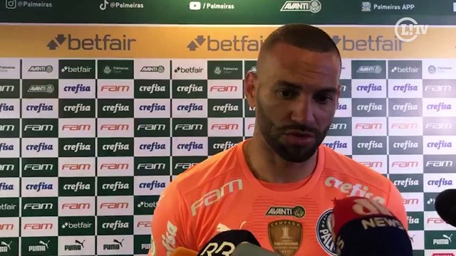 Weverton sai em defesa de Danilo e analisa postura do time do Palmeiras com um a menos em campo