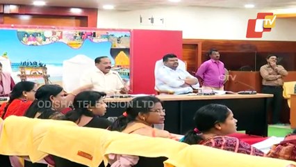 News Fuse | Ruckus at CMC council meeting: CMC Mayor shown black flag