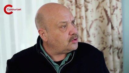 Leyla ile Mecnun'da 'Arapça tabela' ve 'TL' göndermesi