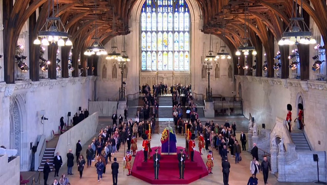 Staats- und Regierungschefs erweisen Queen die letzte Ehre