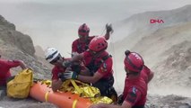 Erciyes Dağı'na zirve tırmanışı yapan dağcıların üzerine kaya düştü: 1 ölü, 2 yaralı