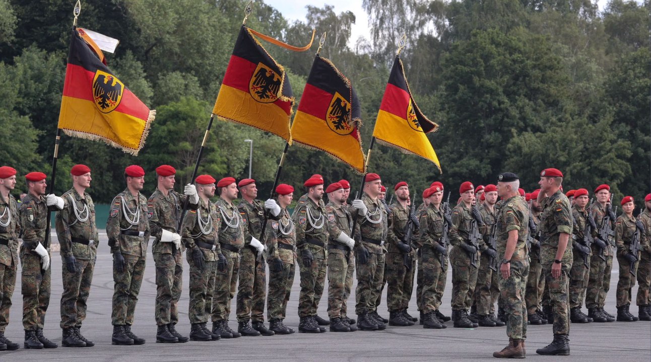 Bundeswehr braucht Freiwillige und kriegt Kriegsdienstverweigerer