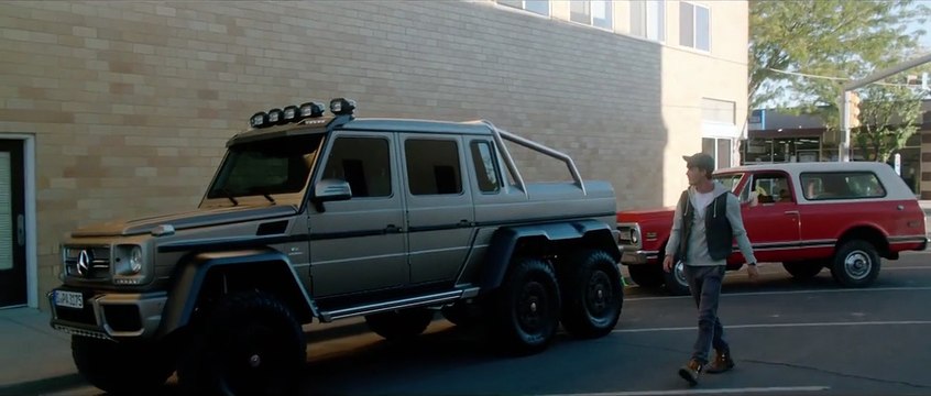 Hors de portée Bande-annonce (EN)