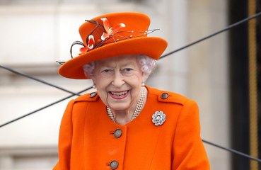 Final mourner at Queen Elizabeth's lying in state was serving member of RAF