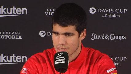 Carlos Alcaraz acerca a España a las finales de la Copa Davis