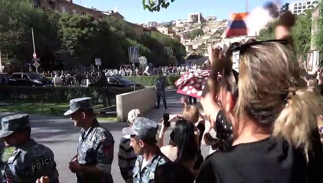 Arménie: Pelosi condamne des attaques de l'Azerbaïdjan