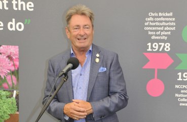 Alan Titchmarsh was delighted when Queen Elizabeth praised his small onions