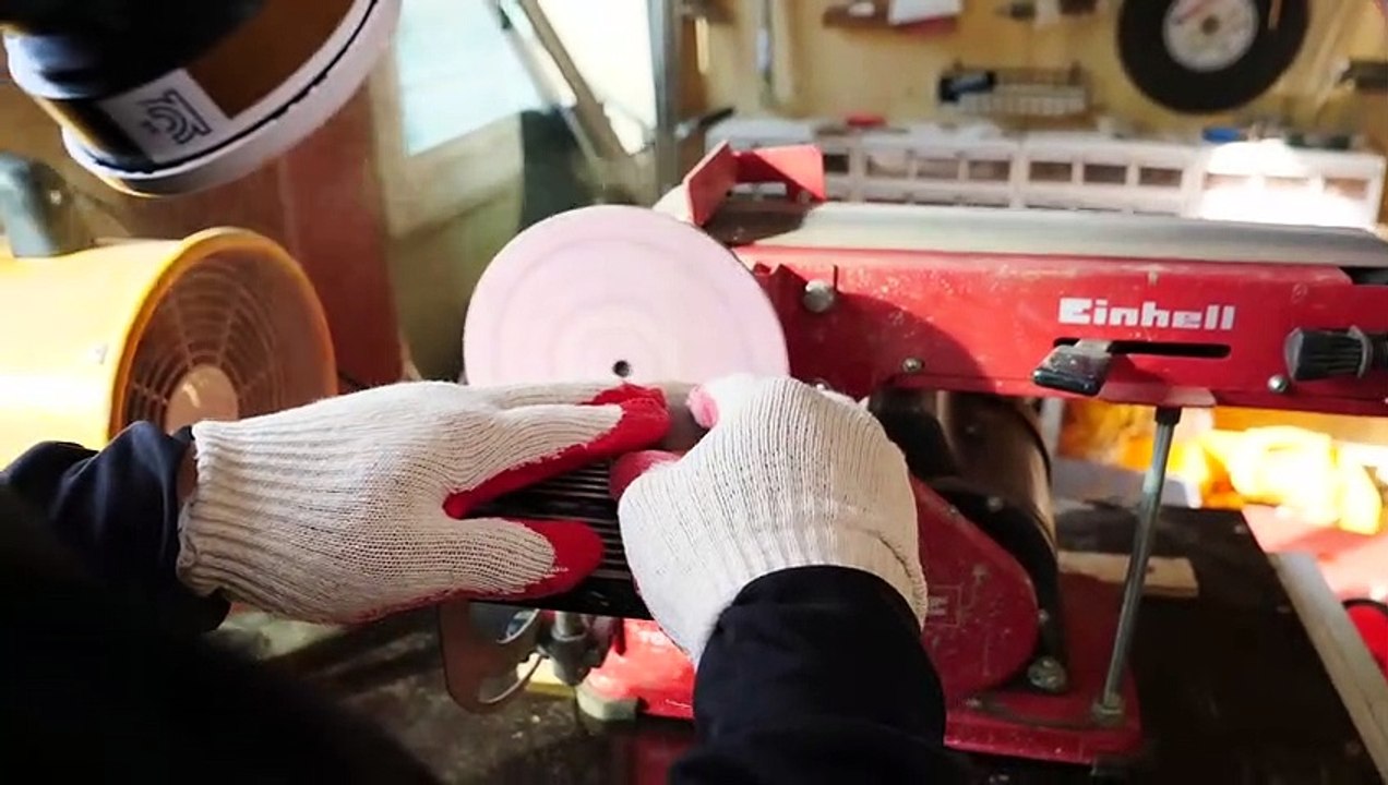 process of making a portable Korean mini Kalimba