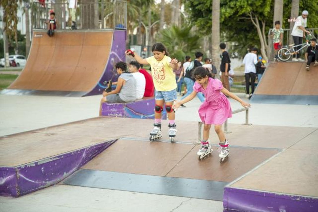 Mersin yerel haberleri: Avrupa Hareketlilik Haftası Kapsamında Mersin'de "Süslü Kadınlar Bisiklet Turu" Düzenlendi