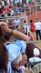 Homem leva chifrada e morre em tourada na Espanha