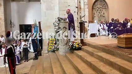 Svenimento carabinieri durante i funerali dell'Arcivescovo di Cosenza