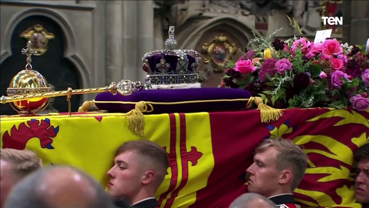 أول ظهور لميجان وزوجها الأمير هاري وسط العائلة المالكة خلال جنازة الملكة إليزابيث الثانية.