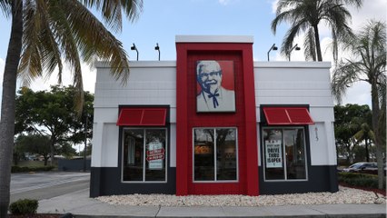 Stunned KFC customer finds a stack of cash underneath her chicken sandwich