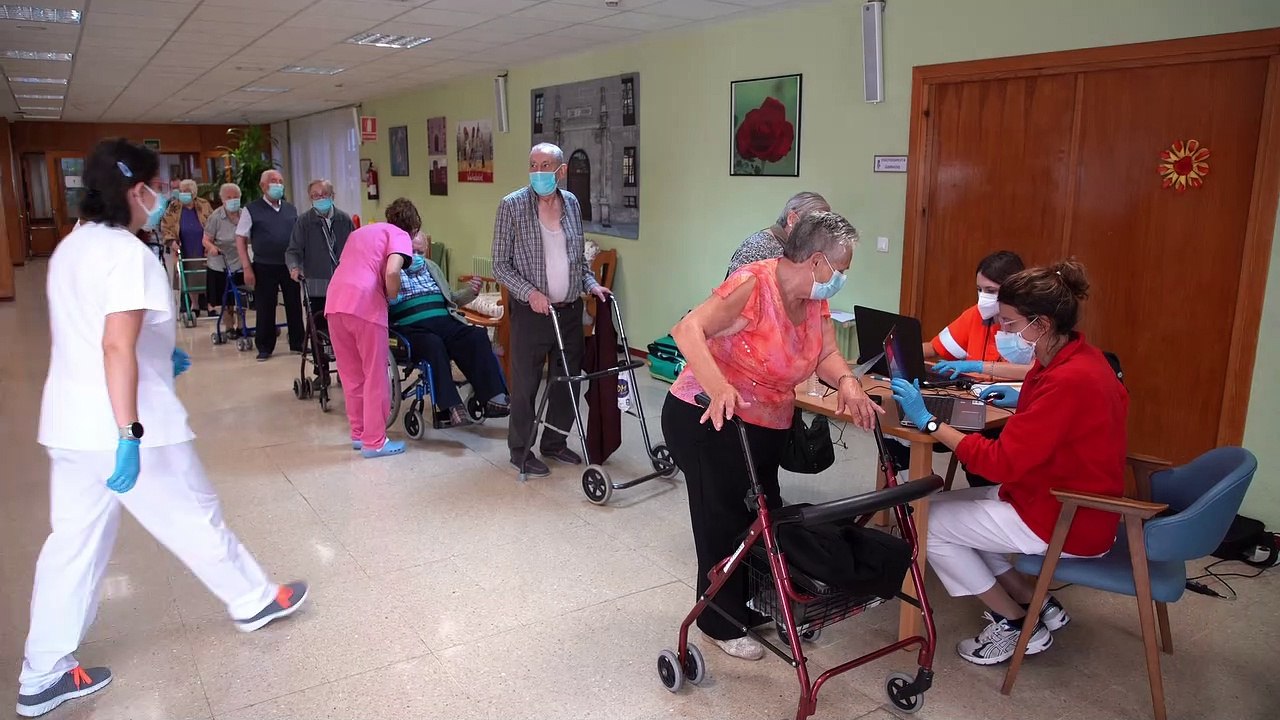Inicio de la administración de las terceras dosis de la vacuna contra el COVID-19