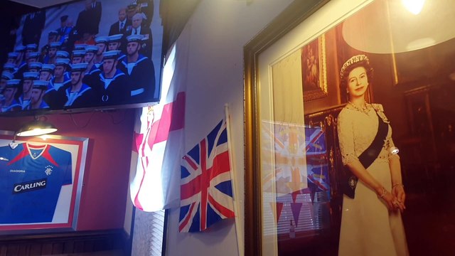 The Royal Burgh Of Rutherglen - Regulars at the Old Quarry Bar gather to pay their respects to Queen Elizabeth II