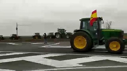 Manifestacion de tractores en Casas Ibáñez