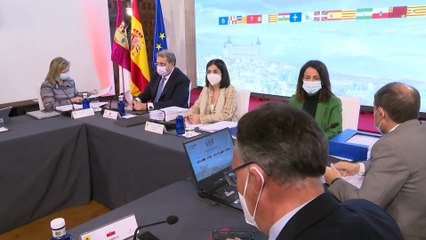 Sanidad propone retirar mascarillas en interiores el 19 de abril