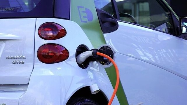 EV battery makers seek extra time to implement new safety rules; Markets snap 3-day losing run, Sensex up 300 pts; more