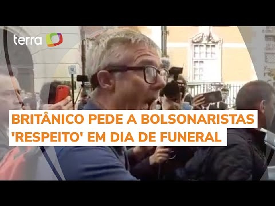 Britânico pede 'respeito' em dia de funeral da rainha e é hostilizado por bolsonaristas em Londres