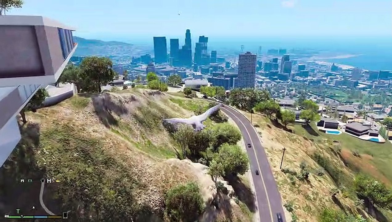 【GTA5】牛で銀行強盗する！色々な動物に変身して逃走する！ネズミからニワトリ、牛など色々な動物になる！クジラになって海中に逃走する！【ほぅ】