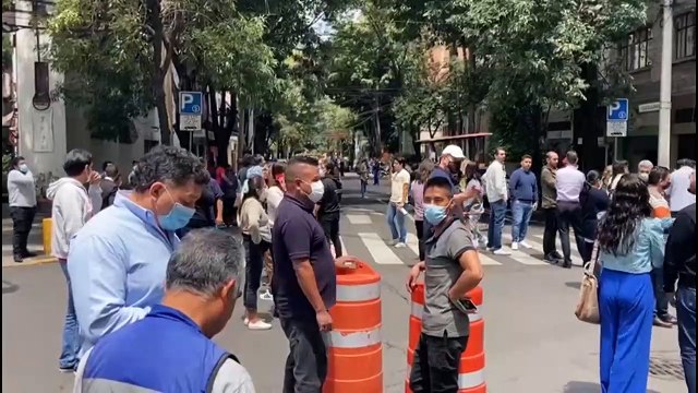 Tremor de 7,7 graus atinge o México no aniversário de dois terremotos