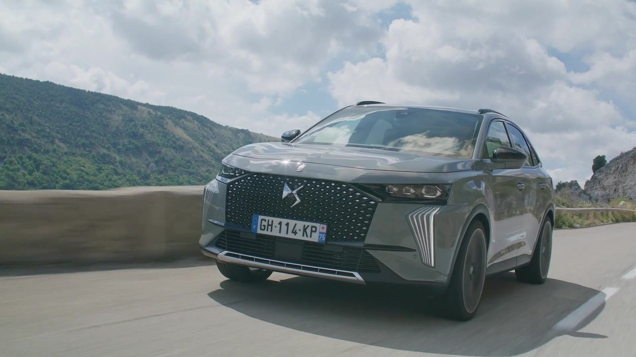 DS 7 E-Tense 4x4 - Sportlich oder elegant - Zwei Ausstattungen zur Wahl