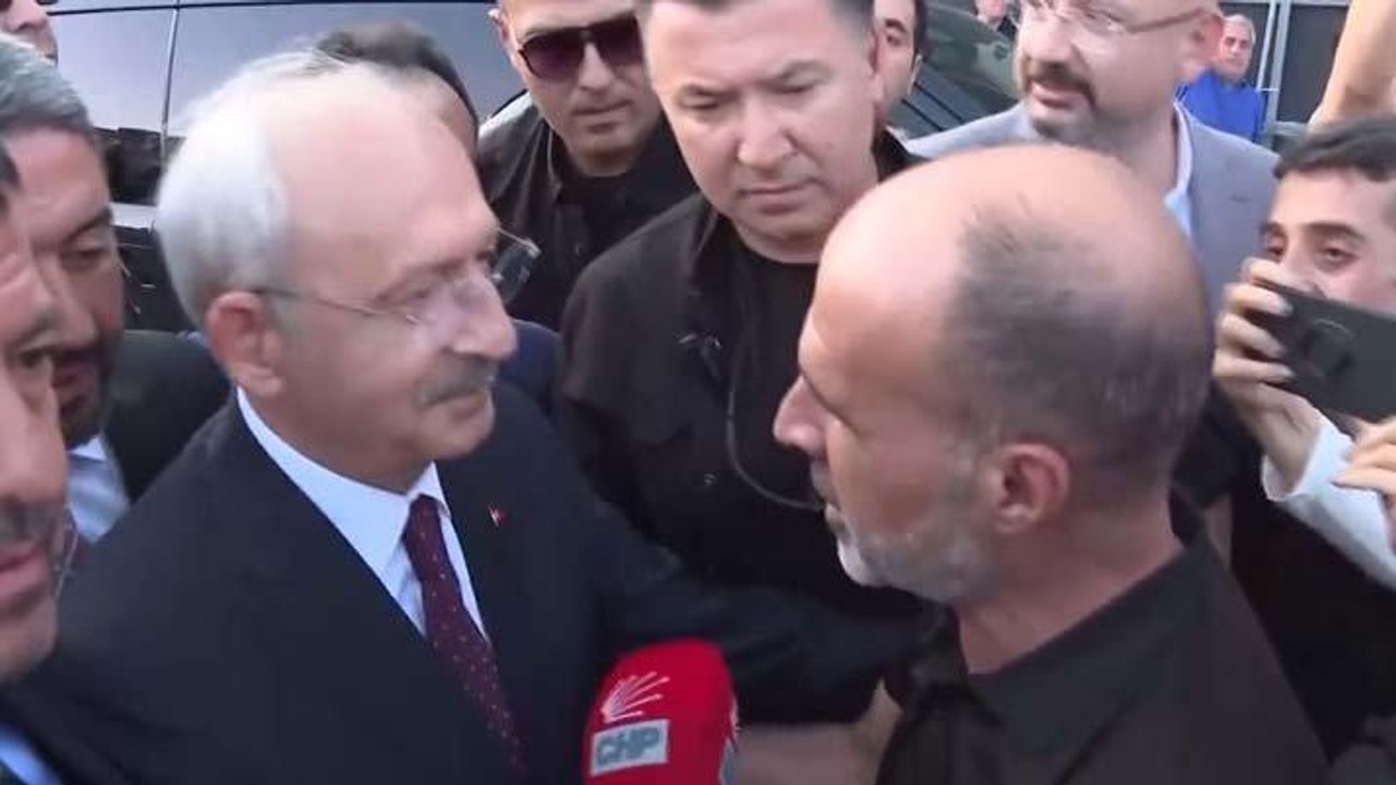 Kılıçdaroğlu, ‘Size çok hakaret ettim’ diyen AKP’li vatandaşla helalleşti