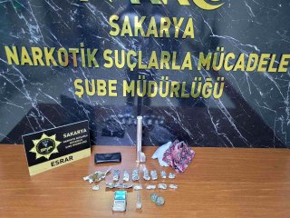 Son dakika 3. sayfa: Polis uyuşturucu tacirlerine göz açtırmadı: 1 haftada 100 kişi yakalandı