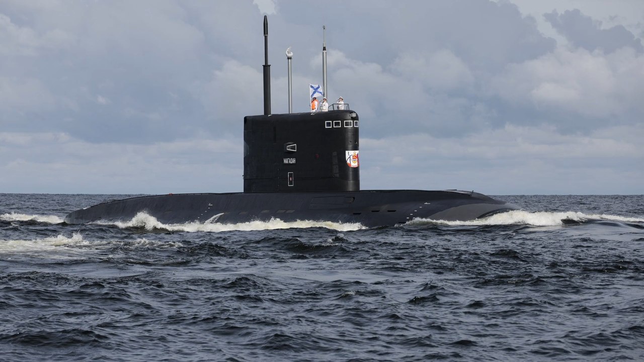 Putins Schwarzmeer-Flotte verlegt U-Boote zurück nach Russland