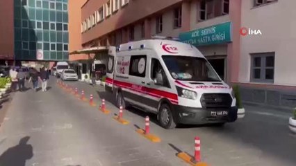 Tekstil işçilerini taşıyan minibüs kaza yaptı: 12 yaralı