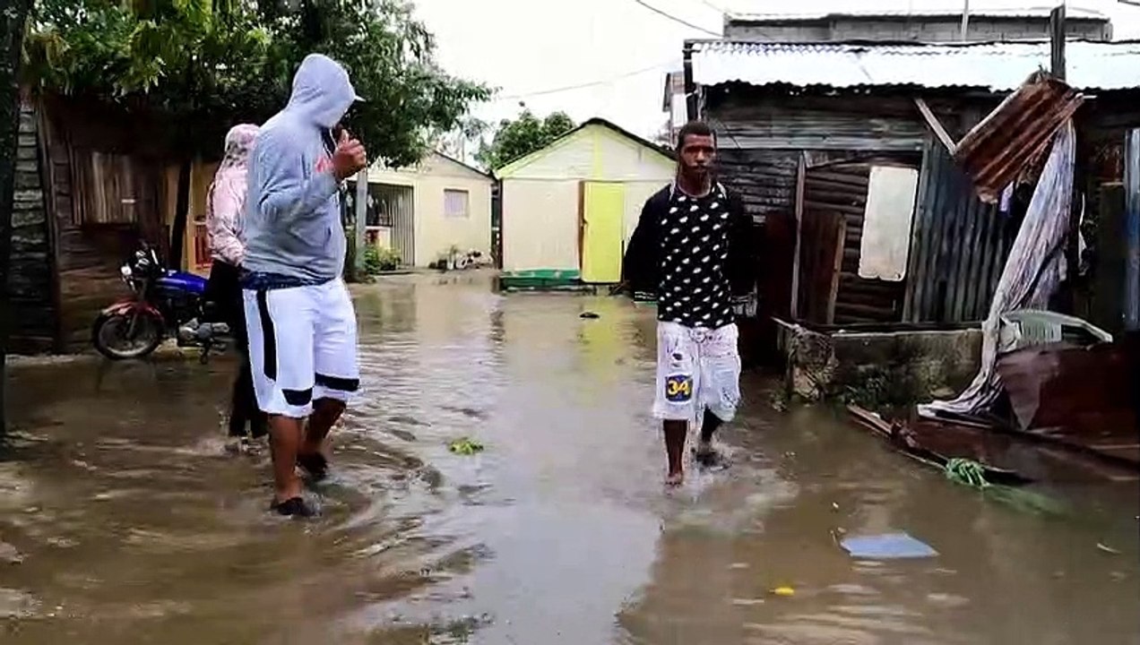 Schwere Schäden durch Hurrikan Fiona in der Karibik