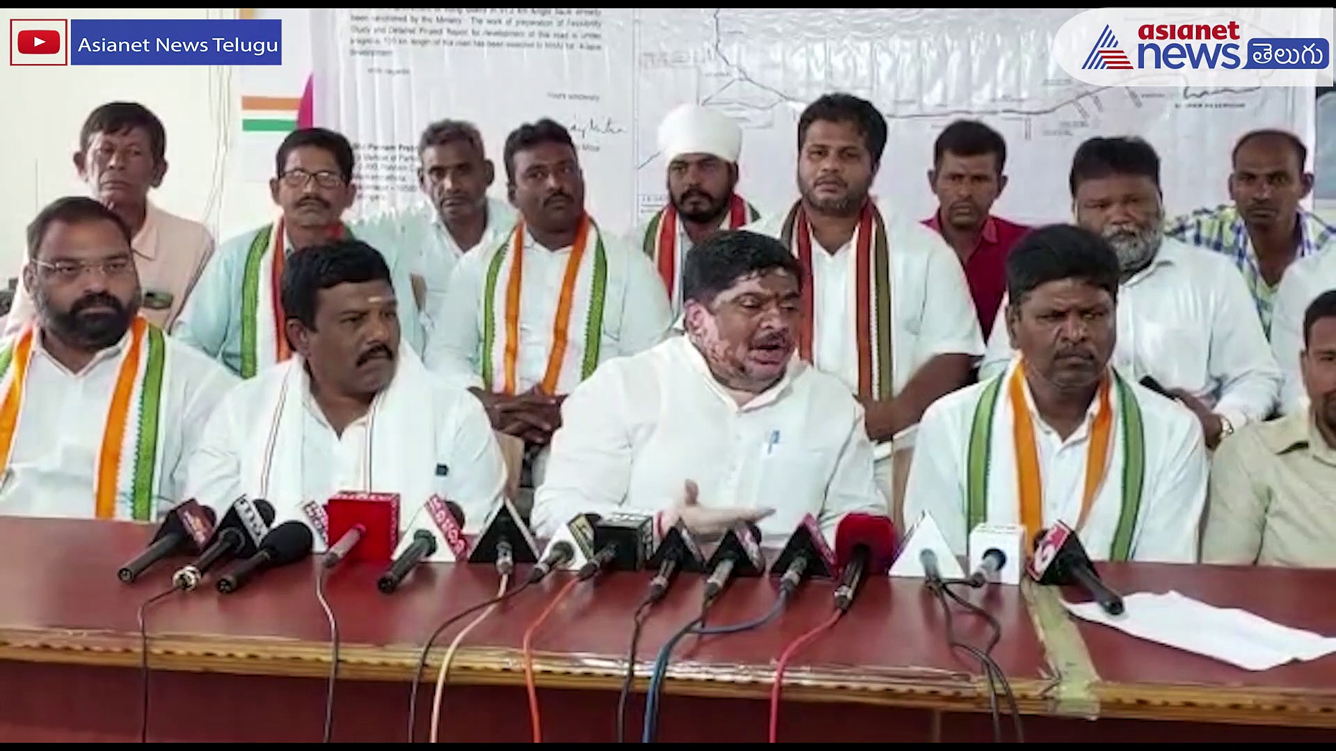 మాజీ ఎంపీ వినోద్ ను టార్గెట్ చేసిన పొన్నం ... బండి సంజయ్ కు విజ్ఞప్తి