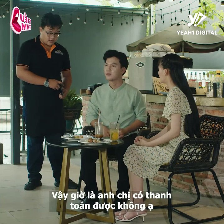 Dắt bạn gái đi ăn nhưng quên mang tiền... chàng trai nhờ bạn thân thử lòng bạn gái và cái kết.
