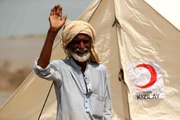 Son dakika haberi... Türk Kızılay'ın Pakistan'a gönderdiği çadırlara selzedeler yerleşmeye başladı