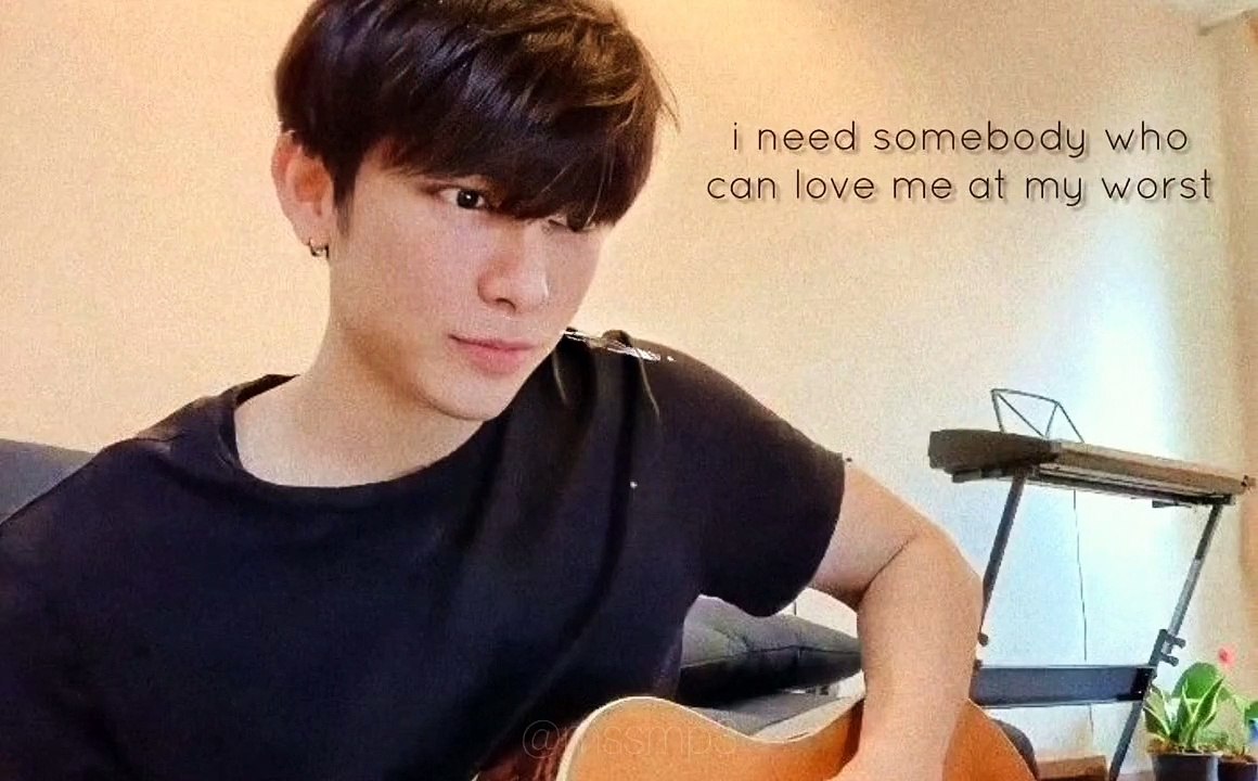 Song MewSuppasit